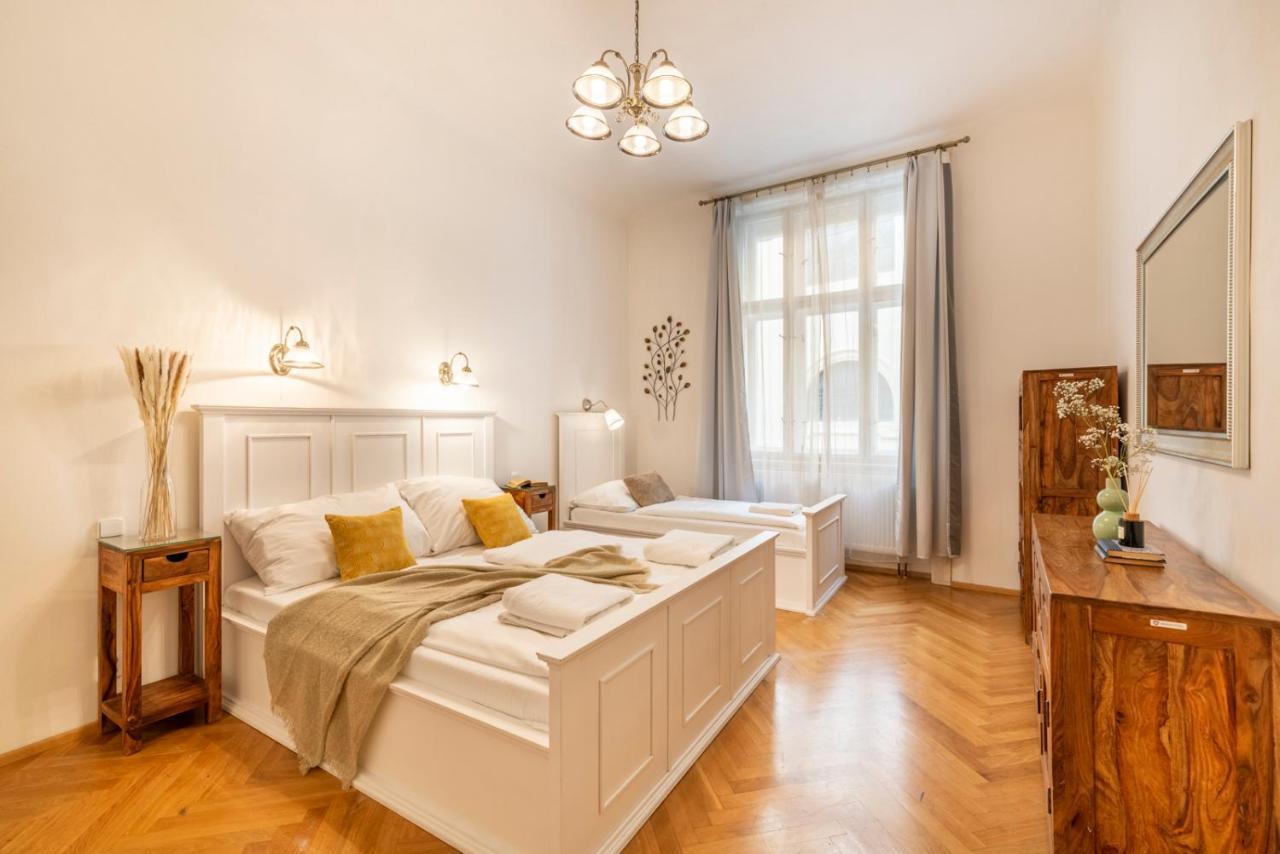 Templova - Old Town Apartments ปราก ภายนอก รูปภาพ